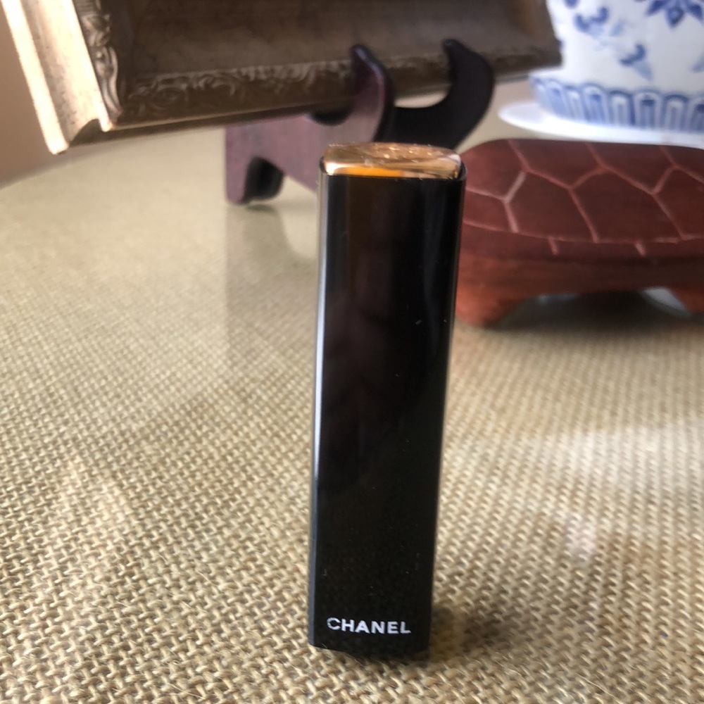 Chanel Rouge Feu - Picture 3 of 3